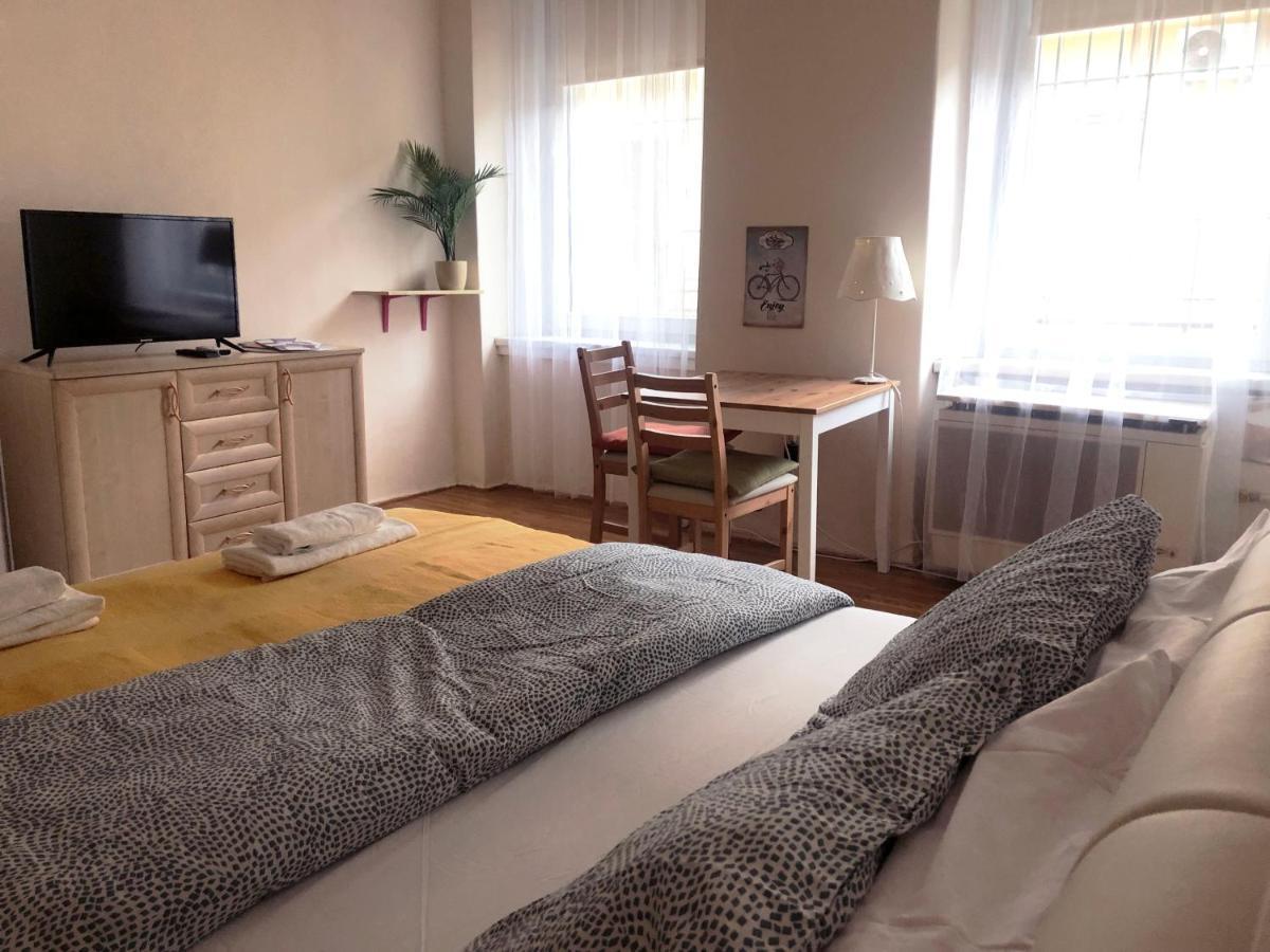 V57 Apartment Oktogon Budapest Exterior photo
